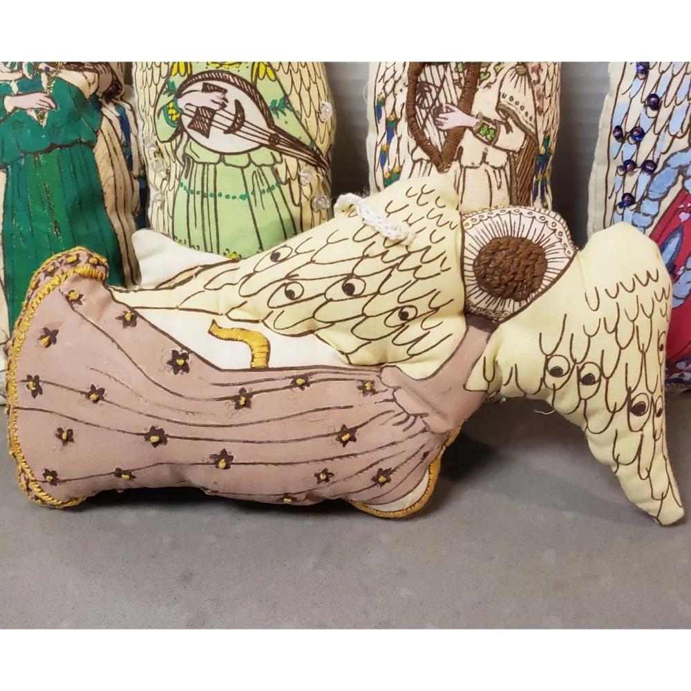 Vintage Lot Set Of 10 Cut And Sew Handpainted Embellished Soft Sculpture Angels - Picture 13 of 16